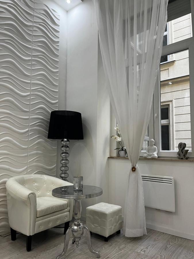 White Luxury Apartment 布达佩斯 外观 照片