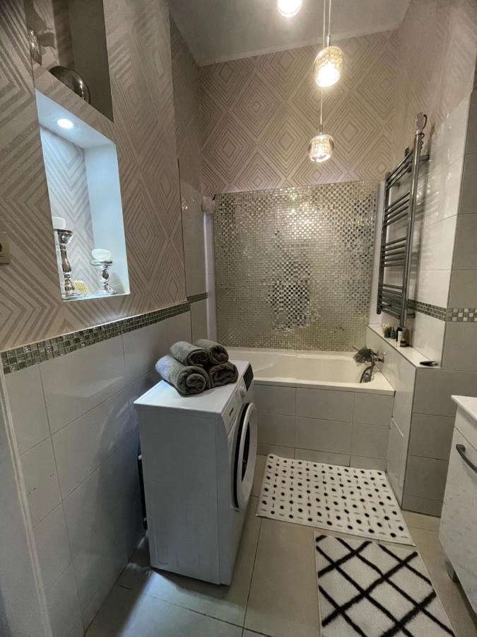 White Luxury Apartment 布达佩斯 外观 照片